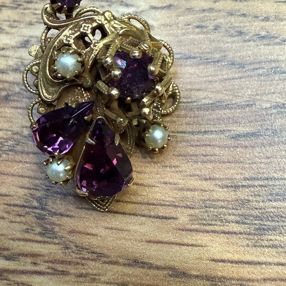 2 Pair Vintage Clip on Earring Sets Elegant Gold and Green, Purple & Gold - Picture 4 of 15
